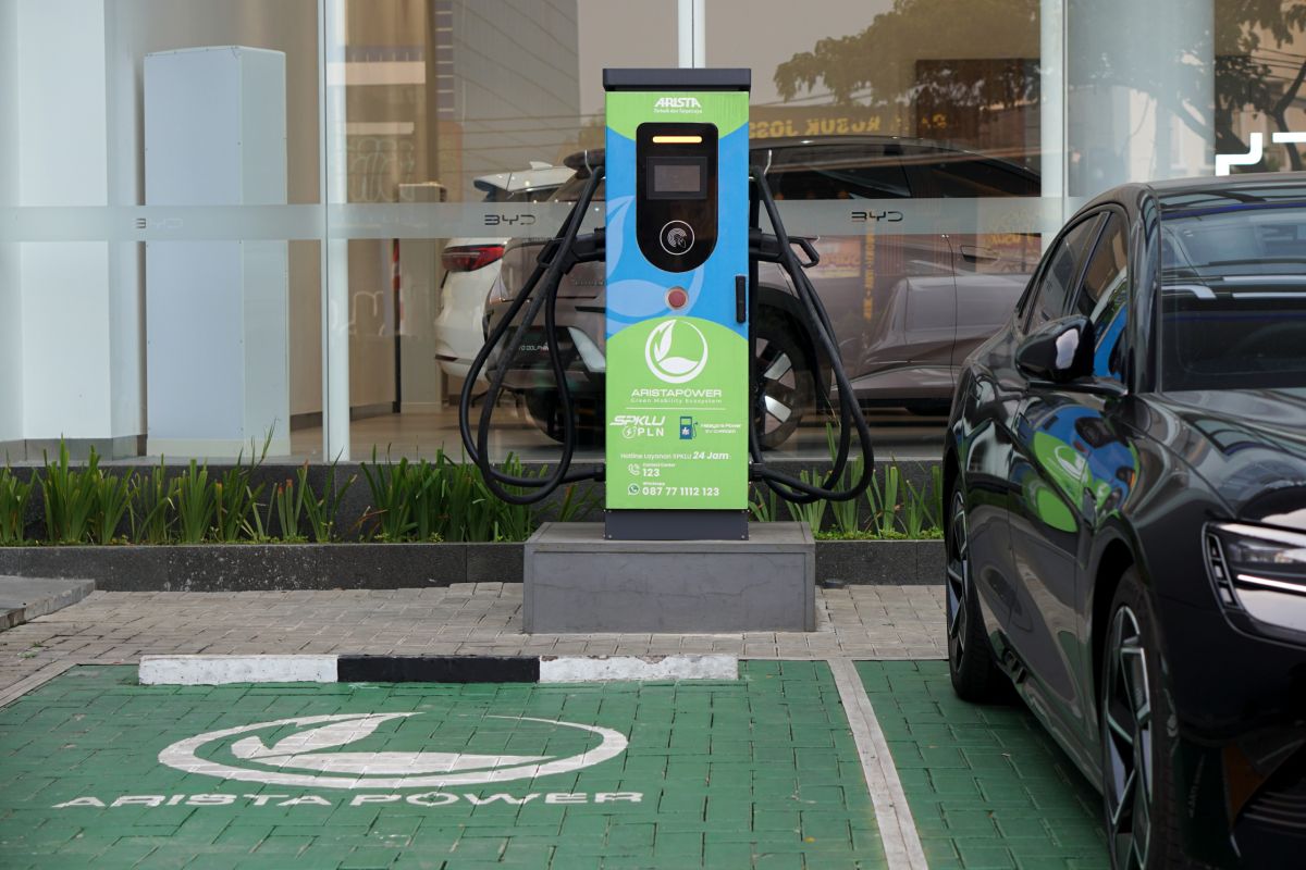 Arista Group: SPKLU Fast Charging Tercepat di BSD Resmi Meluncur