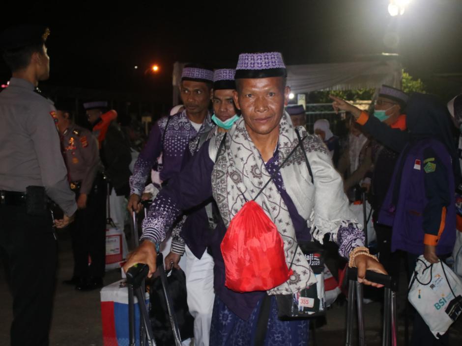 Duka Haji Lampung: 15 Jemaah Wafat, Gelombang Pertama Pulang