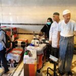 Jemaah Haji Surabaya Tertahan Perang: Kepulangan Tertunda Dua Kloter