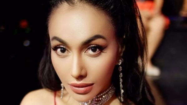Reaksi Aisha Tahu Denada Operasi Hidung: Mengejutkan!
