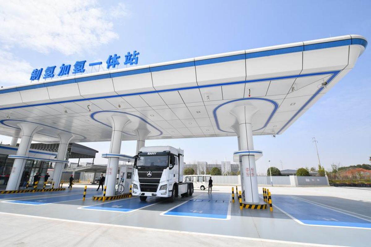 Rekor Baru! Ilmuwan China Ciptakan Energi Surya ke Hidrogen