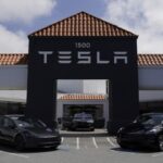 Tesla Rugi Besar: Penjualan Anjlok di China & Eropa