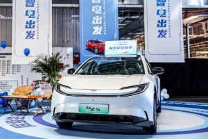 Toyota Ekspansi Besar-besaran: Jaringan Pengembangan Mobil di China