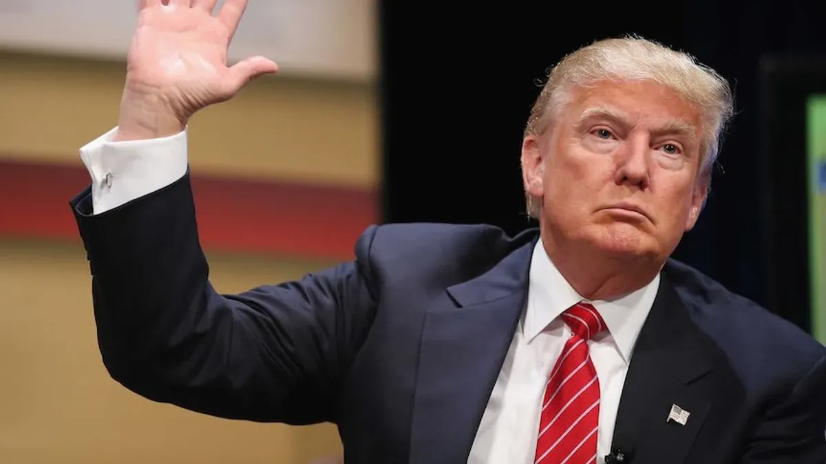 Trump Larang 12 Negara? Rahasia Kebijakan Imigrasi Terungkap!