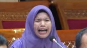 Gaji Rp30 Ribu? Honorer Bengkulu Menangis di DPR