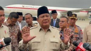 Rahasia Prabowo: Mengapa Diam Saat Gibran Terancam Pemakzulan?
