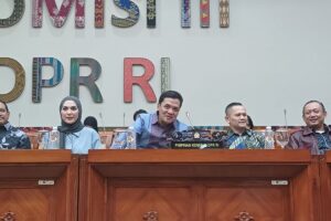 Reses Tunda RUU KUHAP? Komisi III Dengar KPK & YLBHI